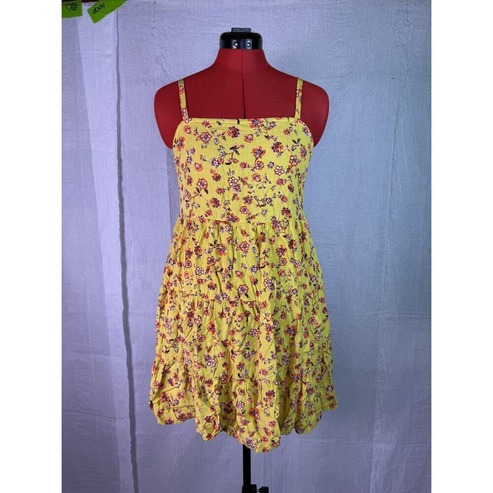 Old Navy Floral Yellow Sundress Size Medium Spaghetti Straps Swing Dress C770